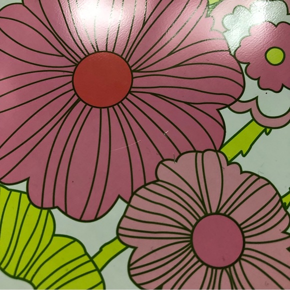 Clinique flower 🌸 power round tin. - Picture 4 of 5